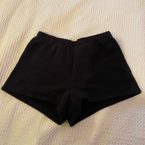 **SOLD** TNA | cozy fleece perfect high rise 3” sweatshort - Picture 5 of 7